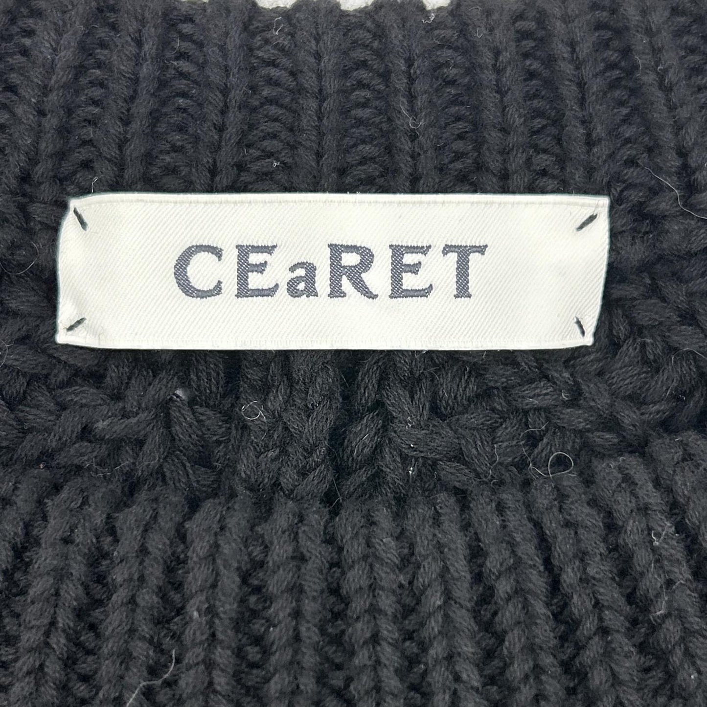 CEaRET シーレット 241006 ブラック ファンシーヤーンニット ベスト