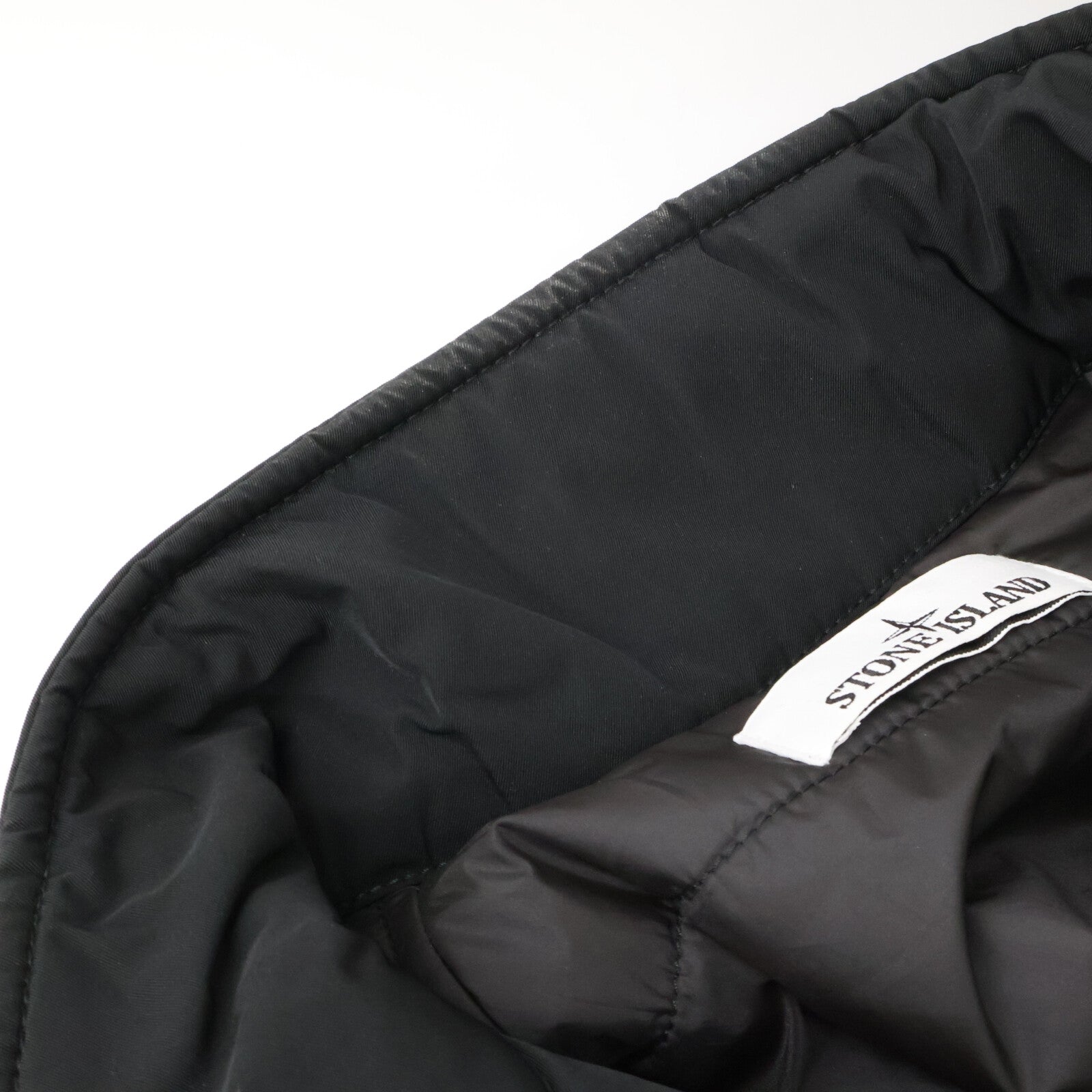 STONE ISLAND ストーンアイランド 【国内正規】791541926 ポリエステルマイクロツイルパデッドスタンドカラーブルゾン ジャケット