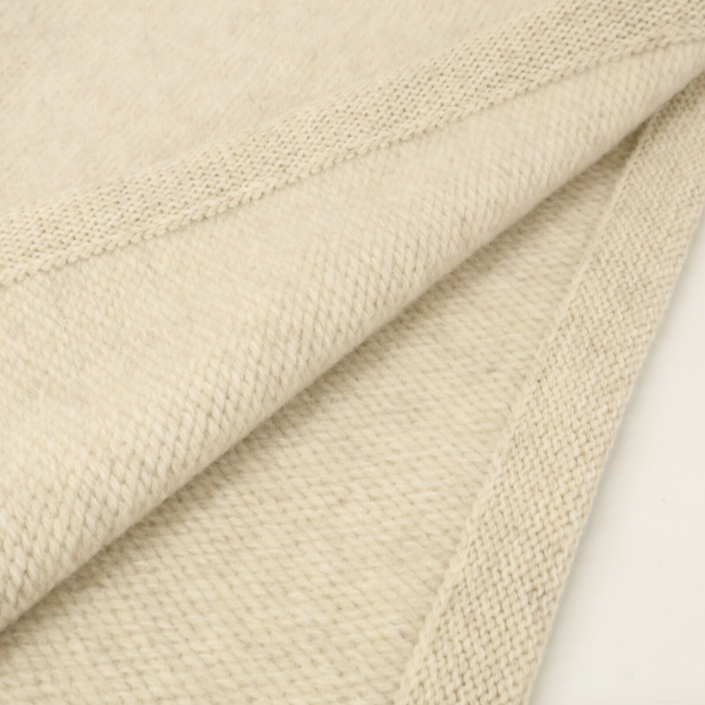 NIKKI ESSENTIAL PIECES ニッキエッセンシャルピーシーズ 【新品未使用】NEP-AW2523 ポケット付 カシミヤ/ウール ストール