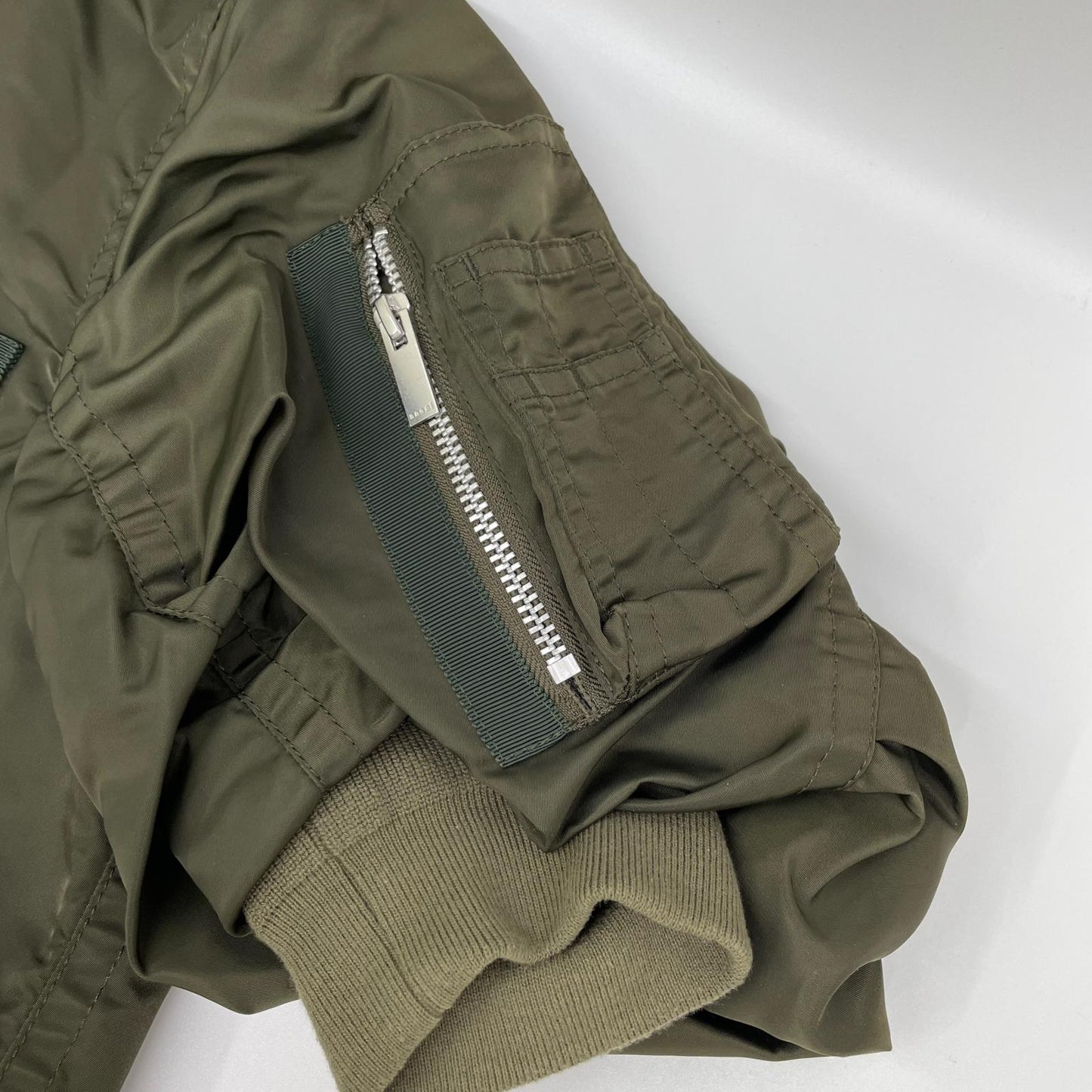 sacai サカイ 22-06062 カーキ Nylon Twill Blouson Bomber Jacket ジャケット