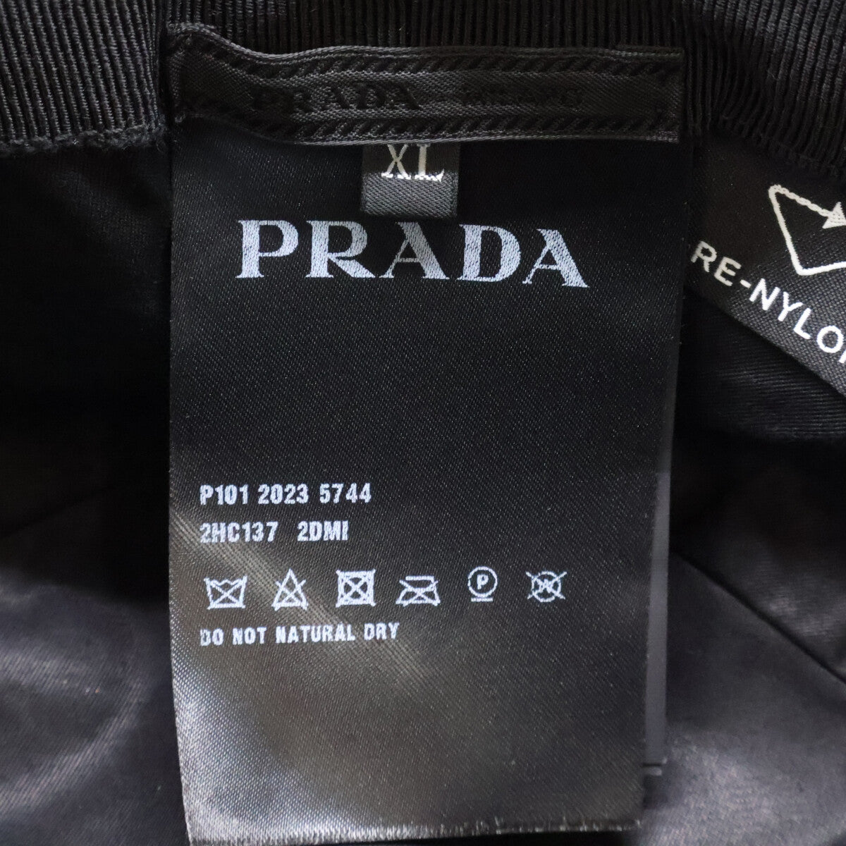 PRADA プラダ 【美品/国内正規】2HC137 2DMI Re-Nylon ナイロン バケットハット 帽子