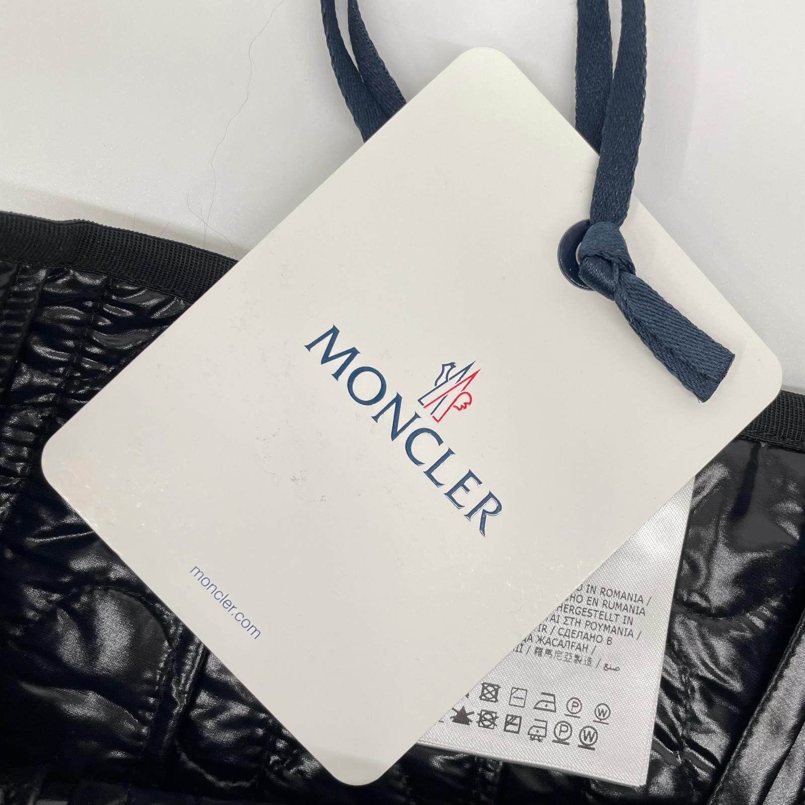 MONCLER モンクレール 25年製 ブラック GONNA キルティングミディスカート スカート