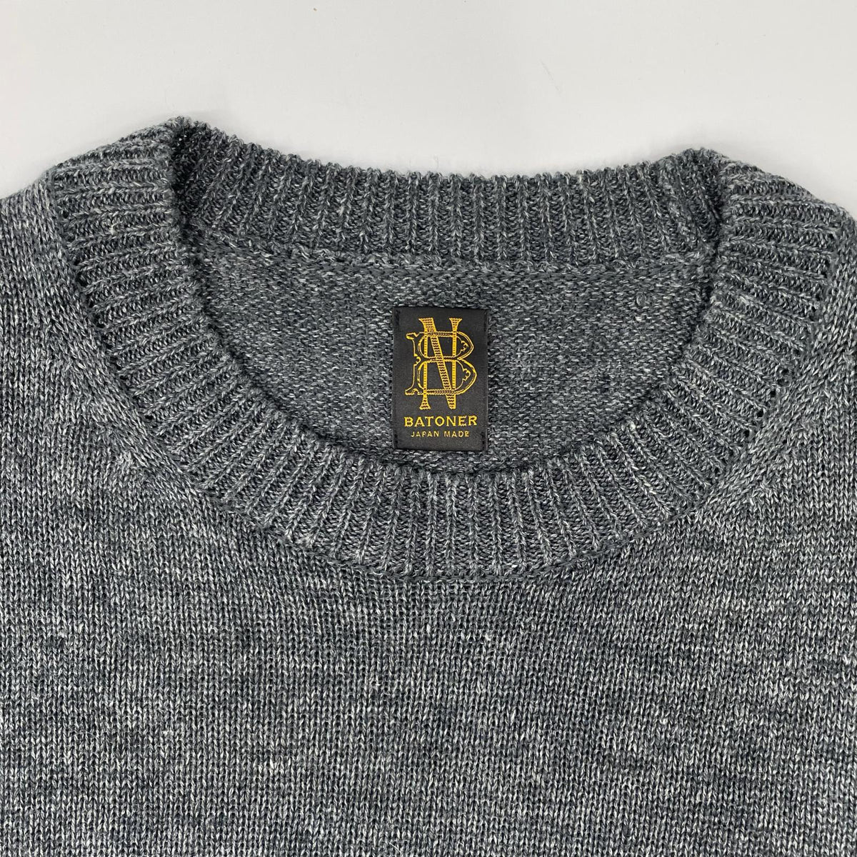 BATONER バトナー グレー WASHED HIGH COUNT LINEN CREW NECK トップス