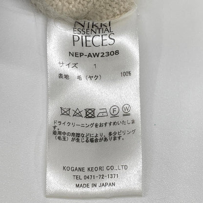 NIKKI ESSENTIAL PIECES ニッキエッセンシャルピーシーズ ホワイト ウール ニット トップス