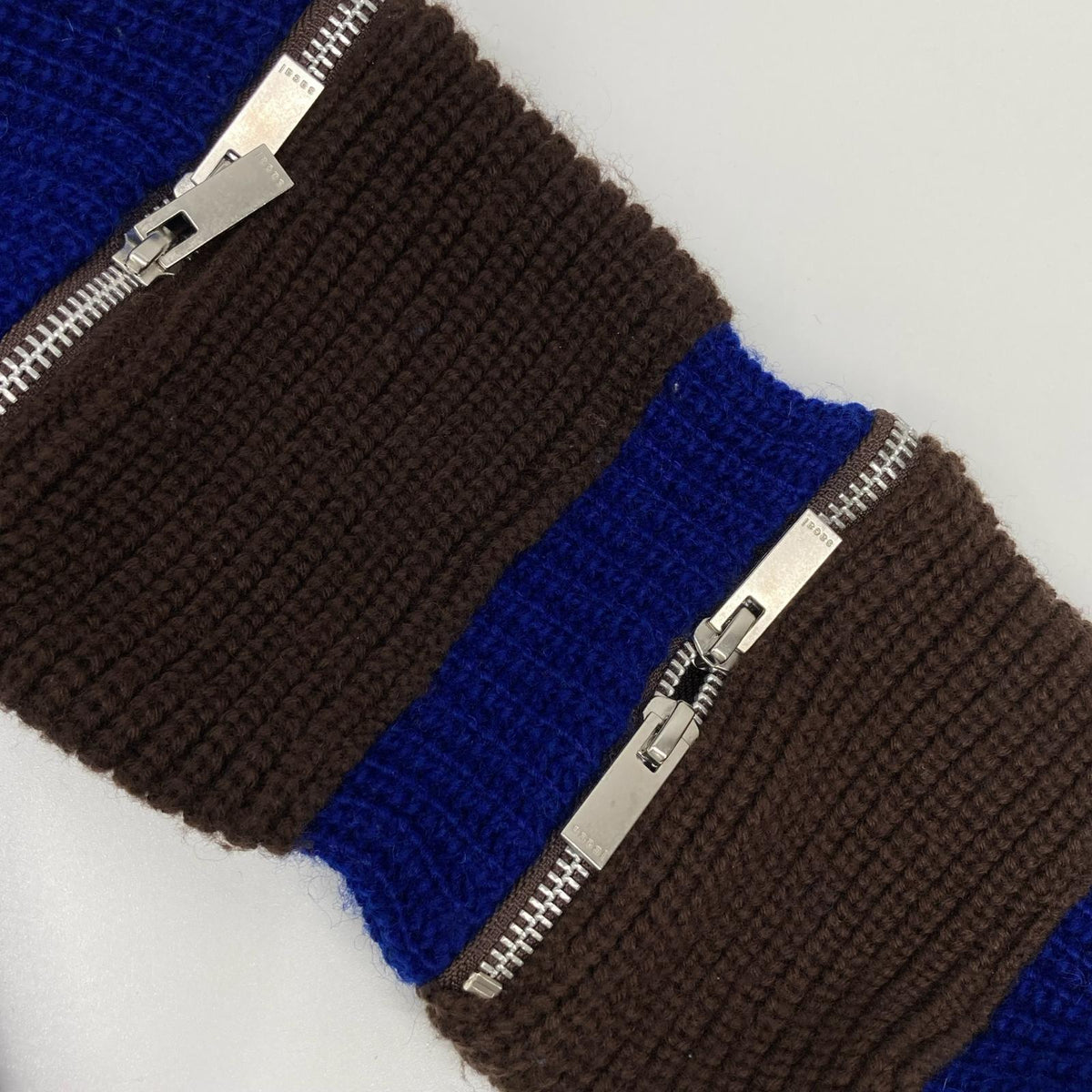 sacai サカイ 20-05233 20年製 ネイビー Wool Zip Sleeve Turtleneck トップス