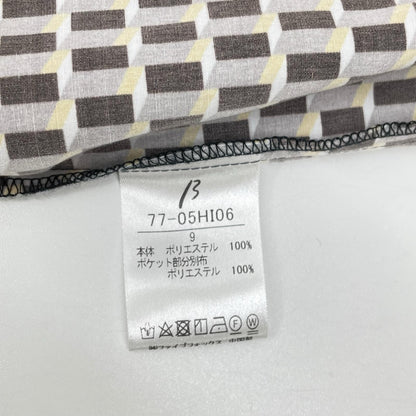 β ベータ ブラウン 総柄 キューブプリントシャツ トップス