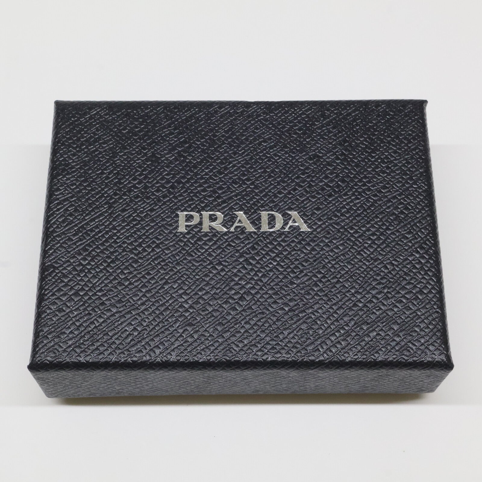 PRADA プラダ 【美品】1PG222 サフィアーノメタル レザー キーケース