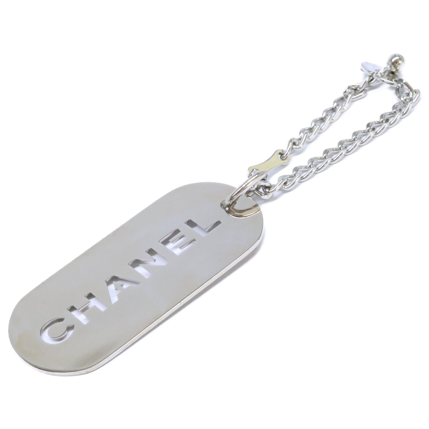 CHANEL シャネル 【美品】04V ロゴプレート キーホルダー