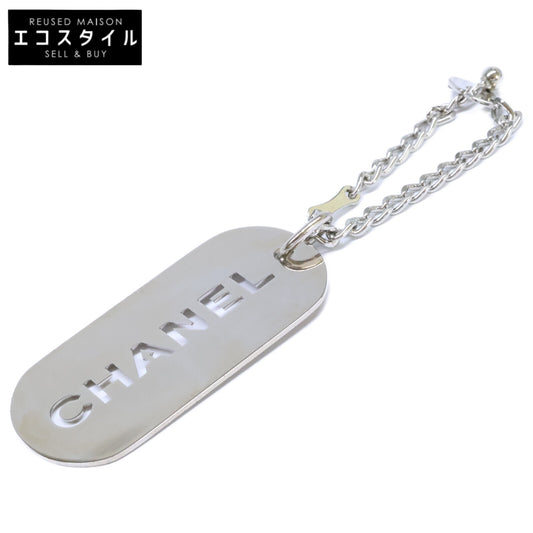CHANEL シャネル 【美品】04V ロゴプレート キーホルダー