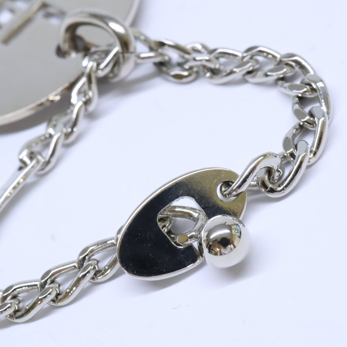 CHANEL シャネル 【美品】04V ロゴプレート キーホルダー