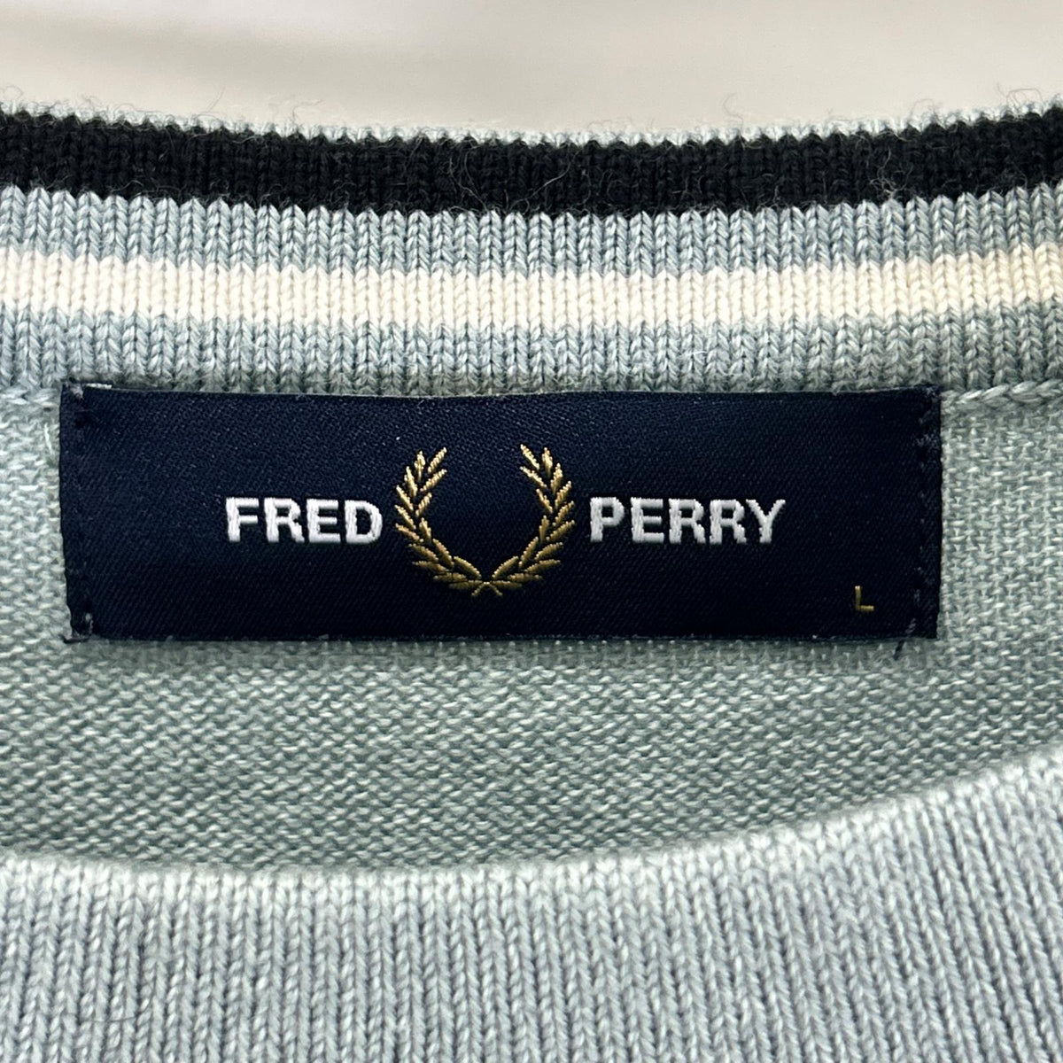 FRED PERRY Fred Perry K9601 Light Gray Classic Crew Neck Jumper Top