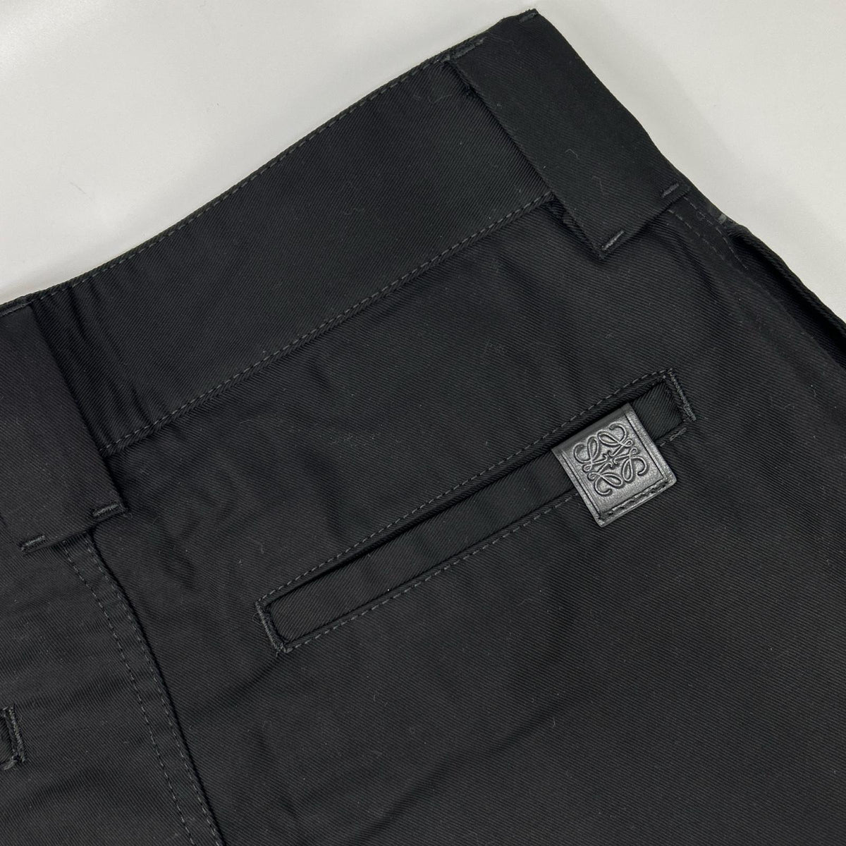 LOEWE ロエベ H616Y04X91 ブラック パウラズ・イビザ プリーツショーツ パンツ ボトムス