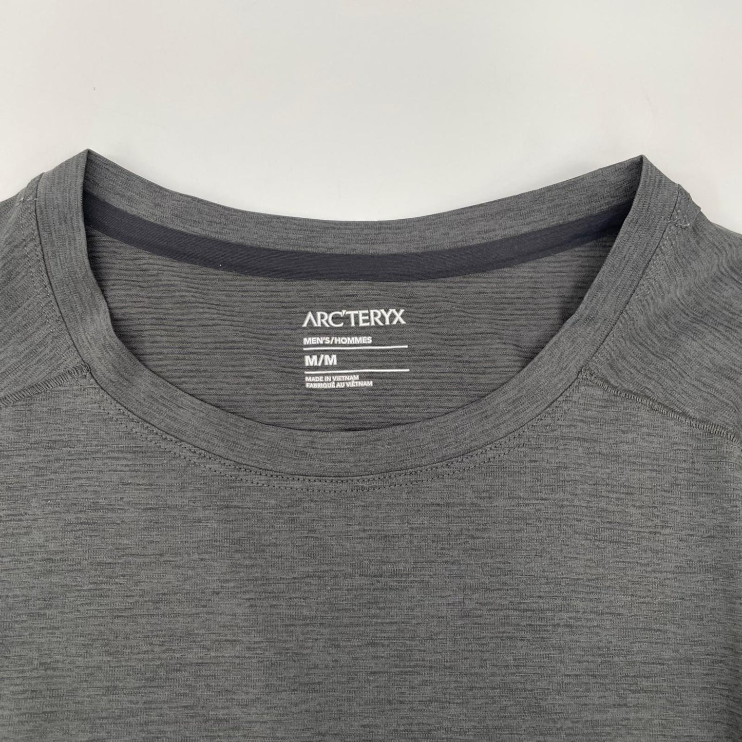 ARC'TERYX アークテリクス X000006348 グレー Cormac Logo SS Tee トップス