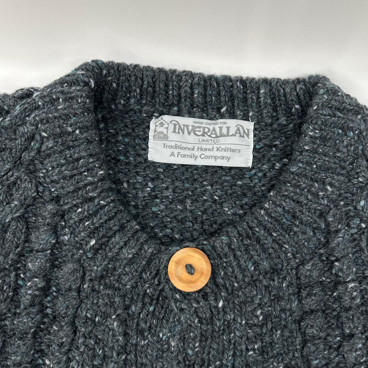 Inverallan インバーアラン チャコール ウール 4A GOLFER CARDIGAN トップス