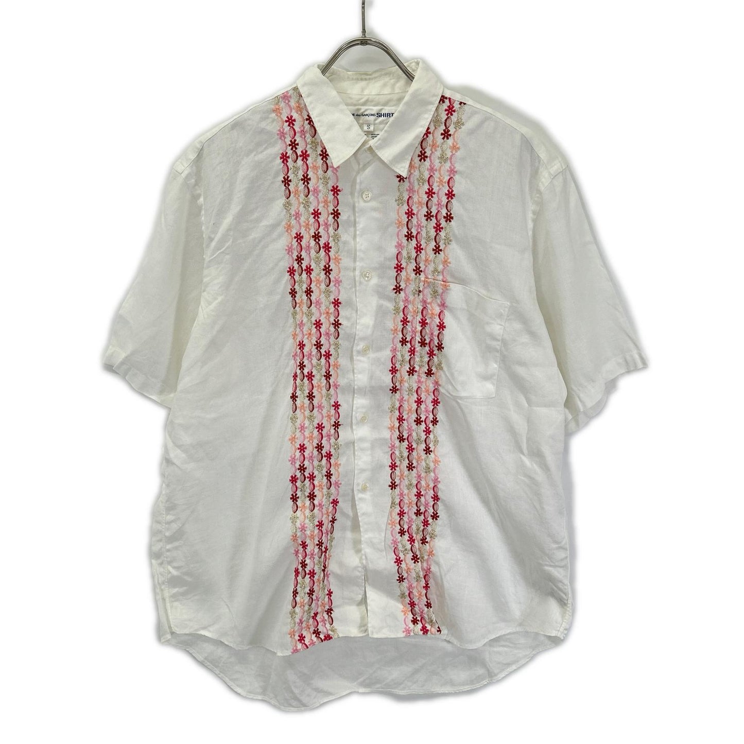 COMMEdesGARCONS SHIRT コムデギャルソンシャツ S10056 ホワイト リネン ピンク刺繍デザイン 半袖シャツ トップス