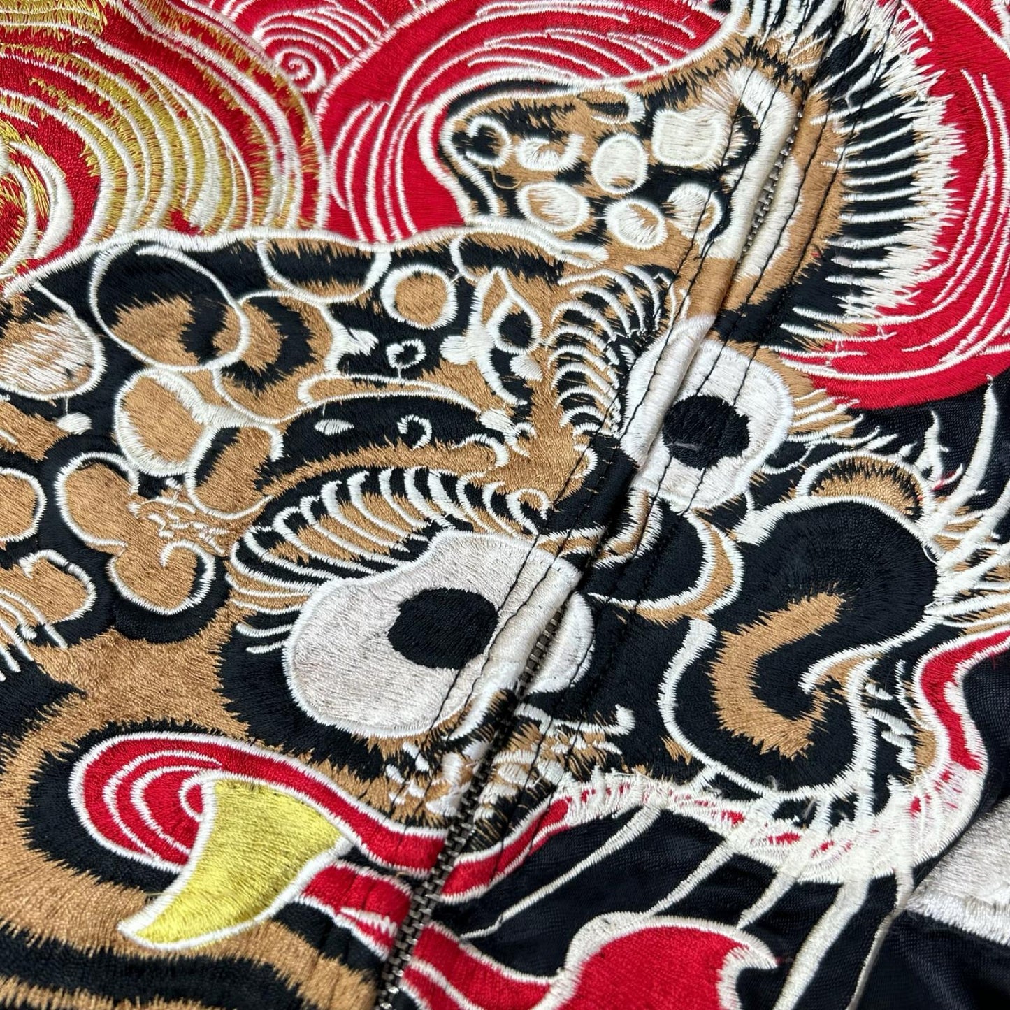 百花繚乱 82523306 ブラック×レッド 舞妓 富士 獅子 スカジャン ジャケット