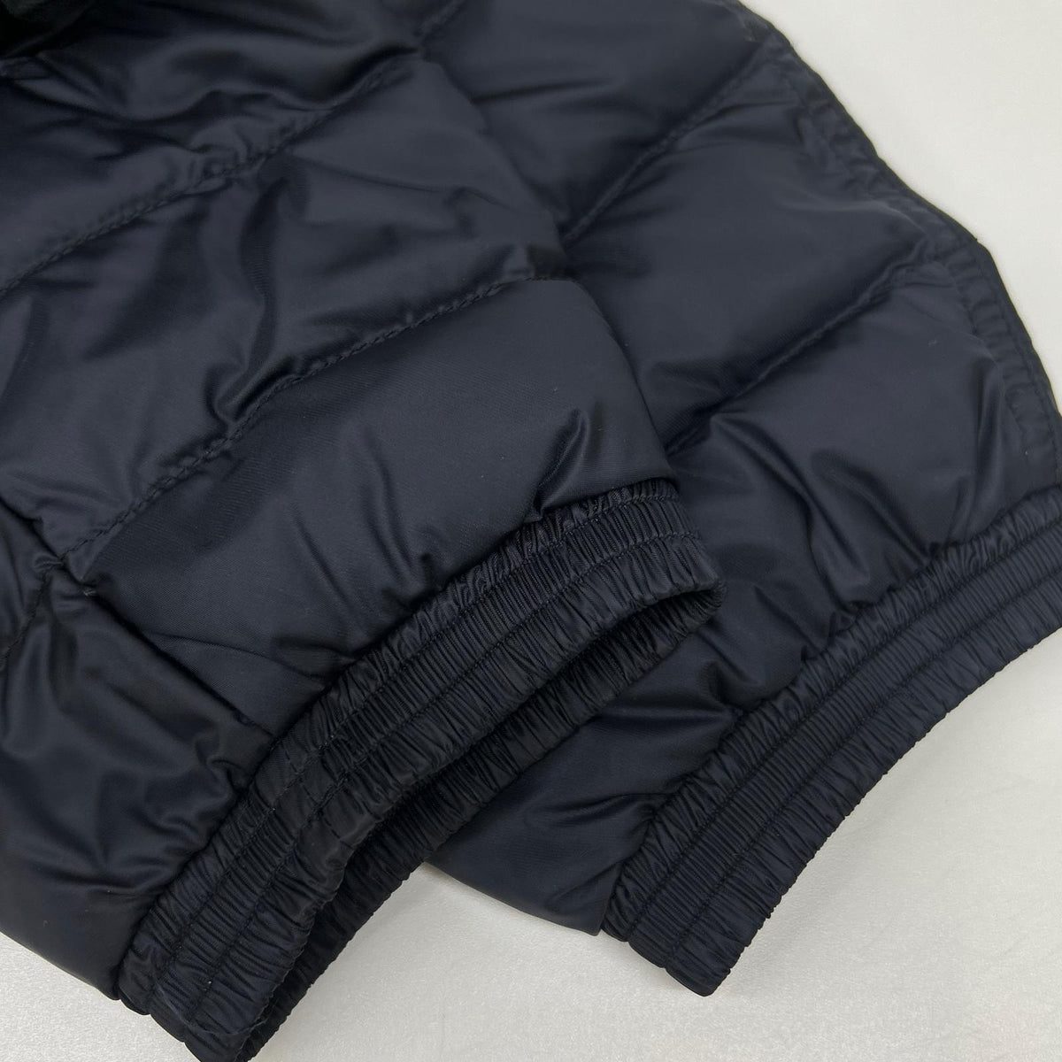 MONCLER モンクレール Navy ENGUERRAND Nylon×Cotton Panelled Down Jacket Jacket