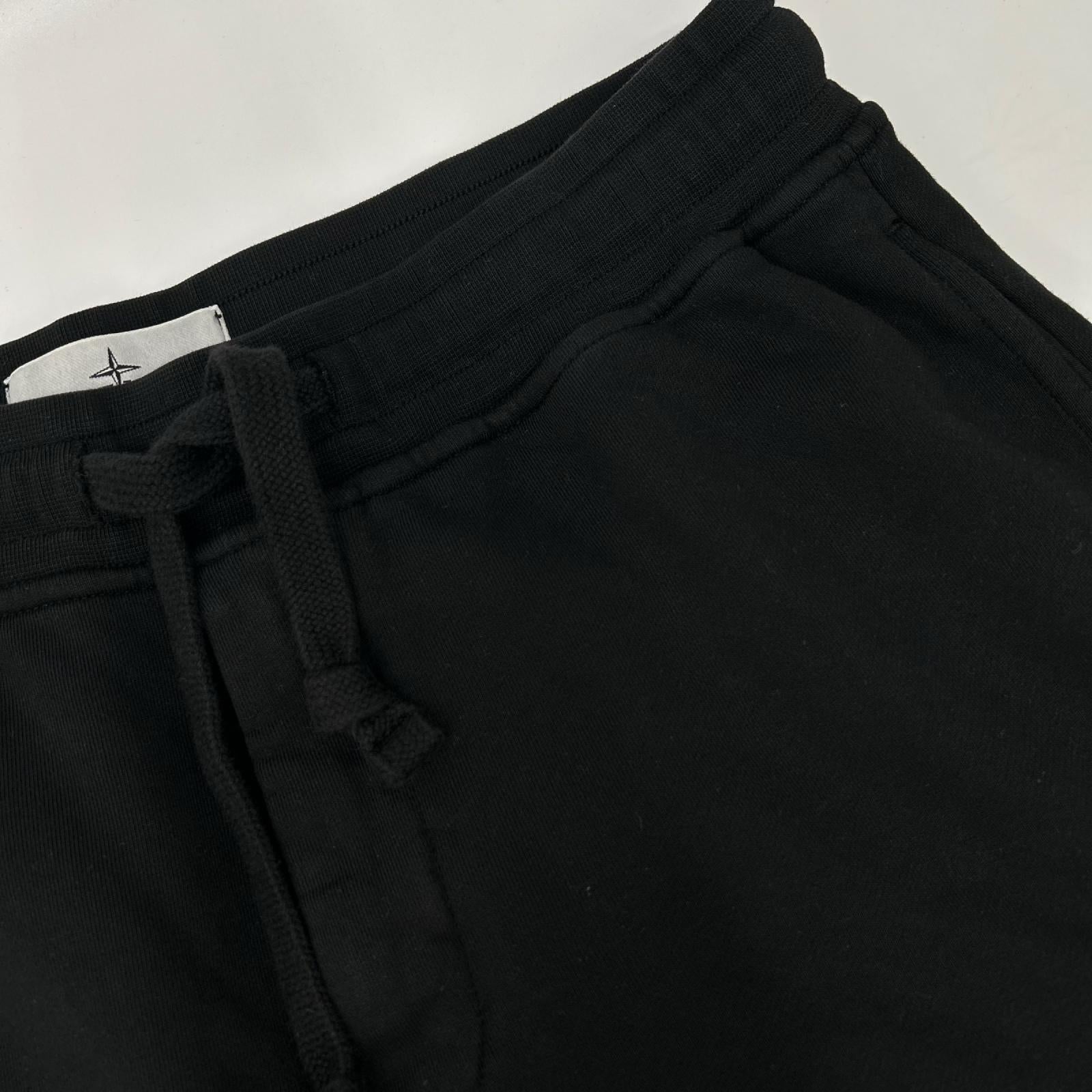 STONE ISLAND ストーンアイランド ブラック ORGANIC COTTON FLEECE ハーフパンツ ボトムス
