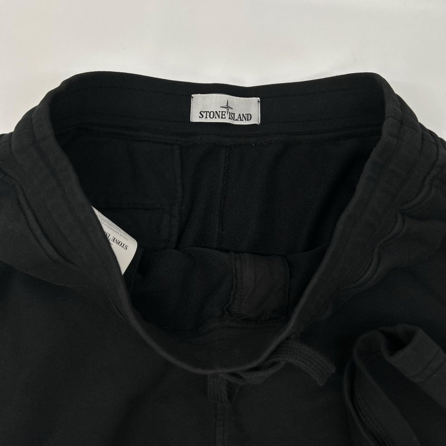 STONE ISLAND ストーンアイランド ブラック ORGANIC COTTON FLEECE ハーフパンツ ボトムス