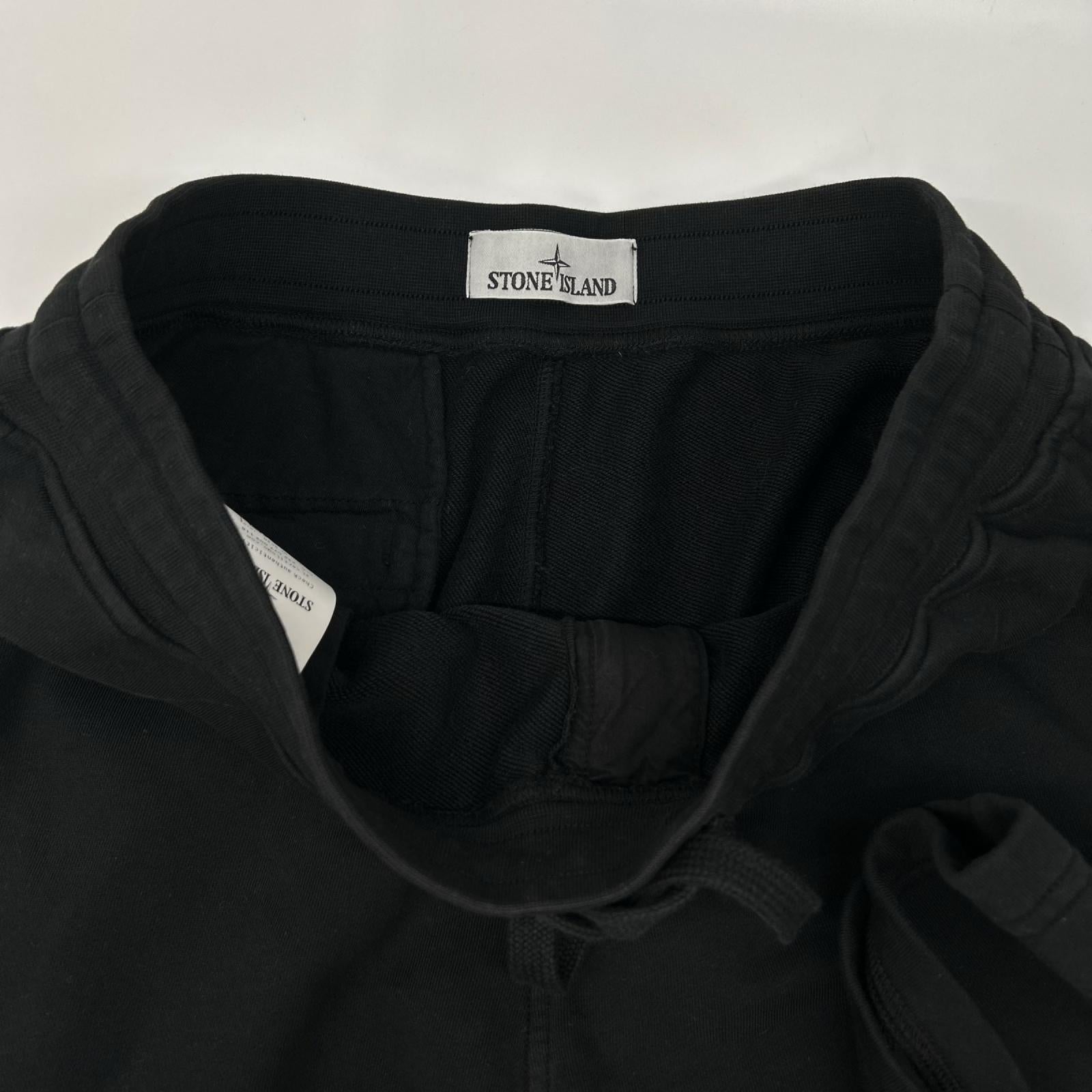 STONE ISLAND ストーンアイランド ブラック ORGANIC COTTON FLEECE ハーフパンツ ボトムス
