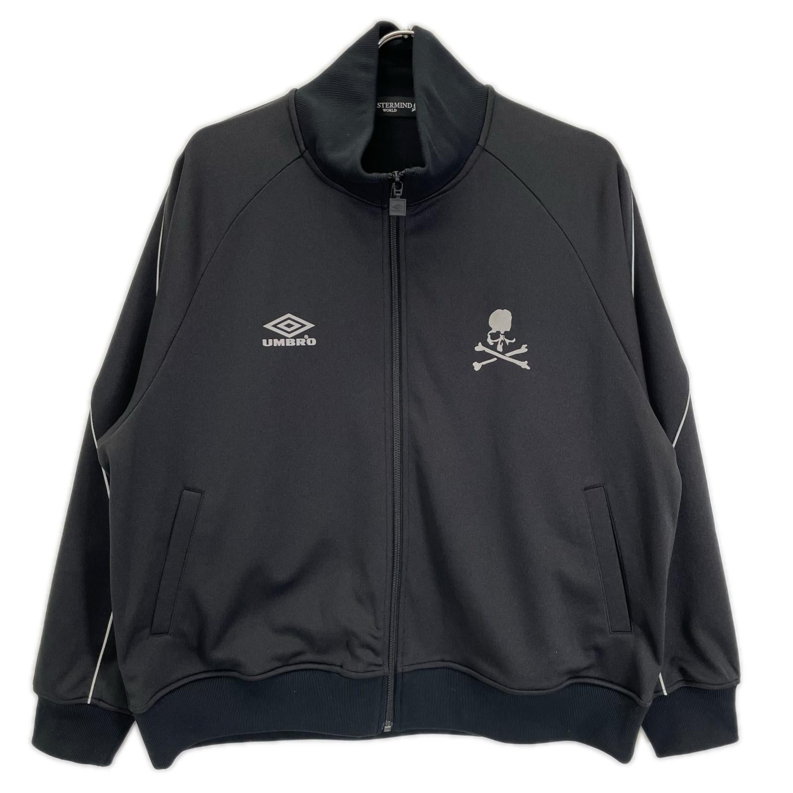 mastermind マスターマインド ×UMBRO ブラック バックロゴプリント トラックジャケット ジャケット