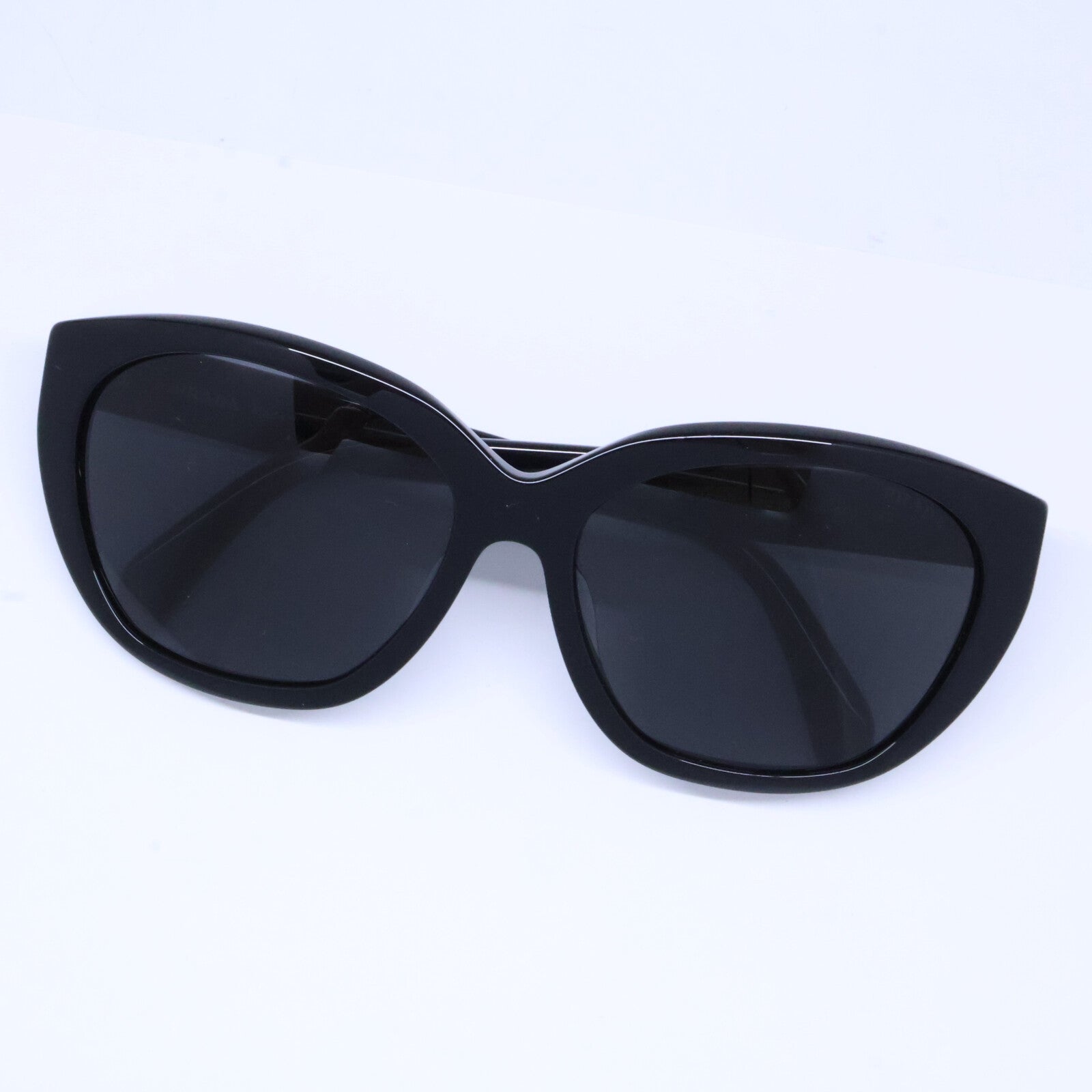 PRADA プラダ 【美品】SPR16X-F 1AB-5S0 キャットアイシェイプ サングラス