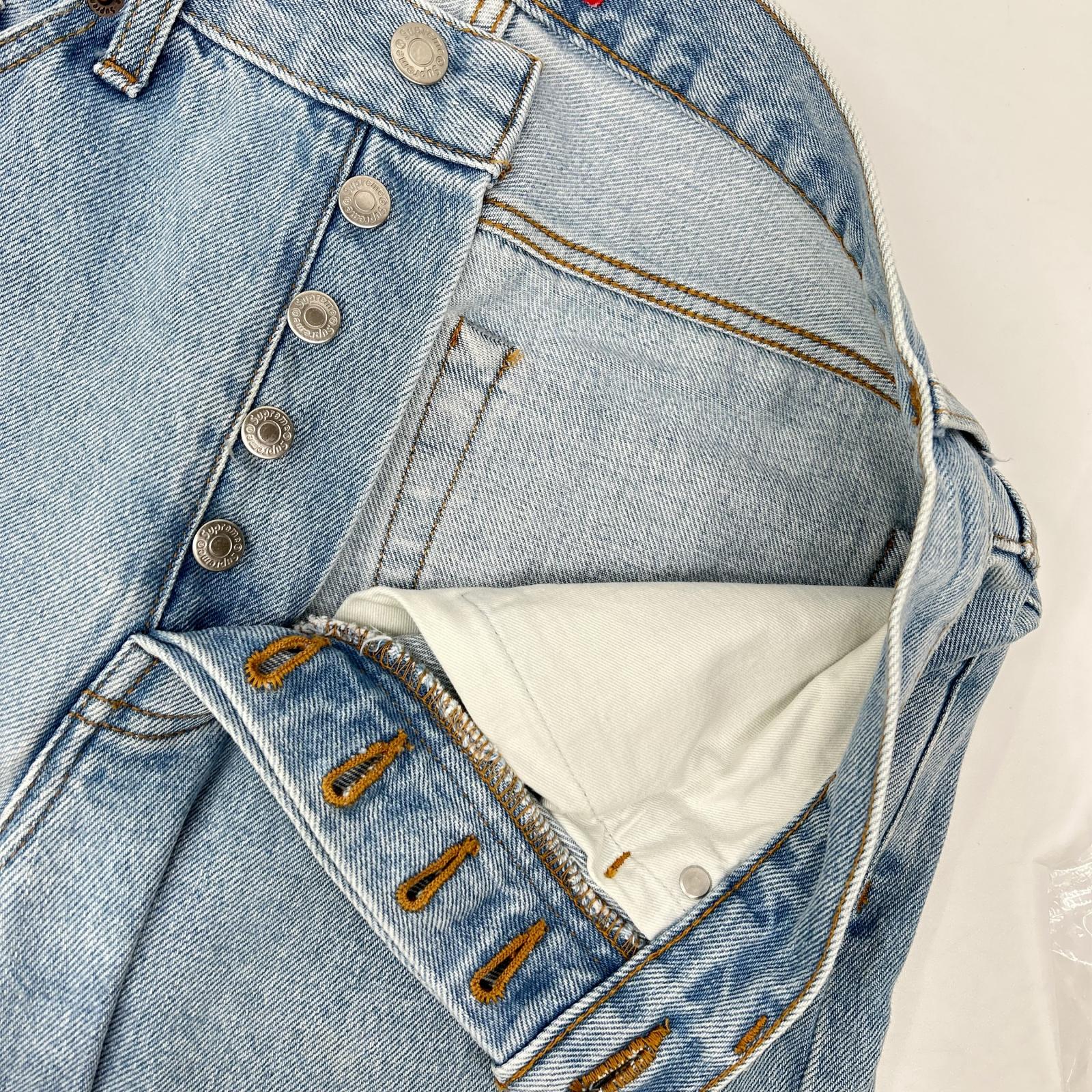 Supreme シュプリーム ライトブルー ストーン ウォッシュド スリムジーンズ ボトムス