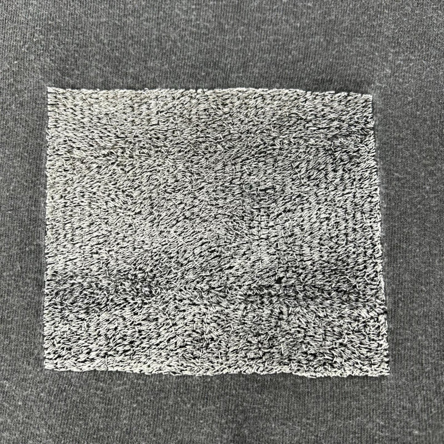YOKE ヨーク ×アンセルム グレー EMBRO SS TEE XO トップス