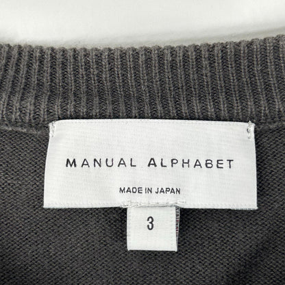 Manual Alphabet マニュアルアルファベット Cグレー クルーネックニット トップス