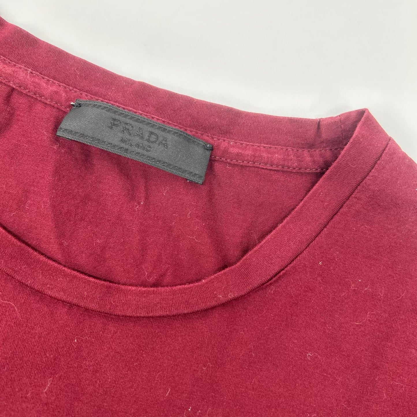 PRADA プラダ UJN006 ボルドー クルーネック半袖Tシャツ トップス