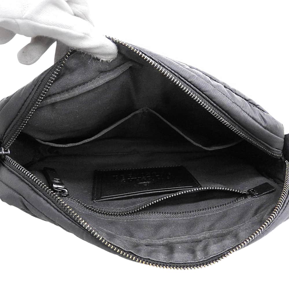 VivienneWestwood ヴィヴィアンウエストウッド アイダーダウン ショルダーバッグ レディース ブラック ショルダーバッグ