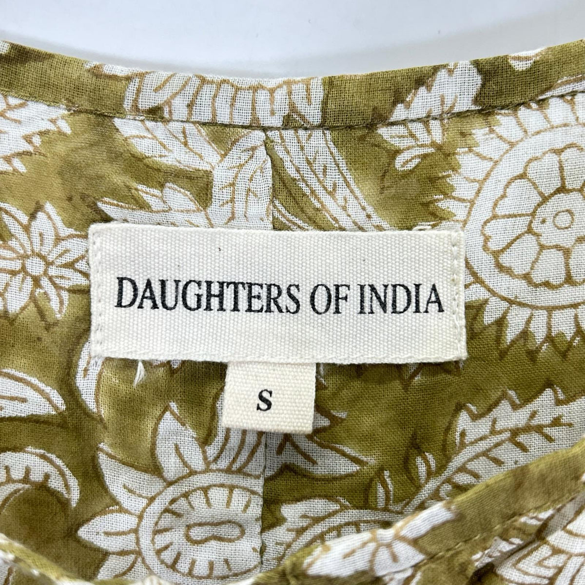 その他ブランド 【DAUGHTERS OF INDIA】 モスグリーン 総柄 ロングワンピース ワンピース