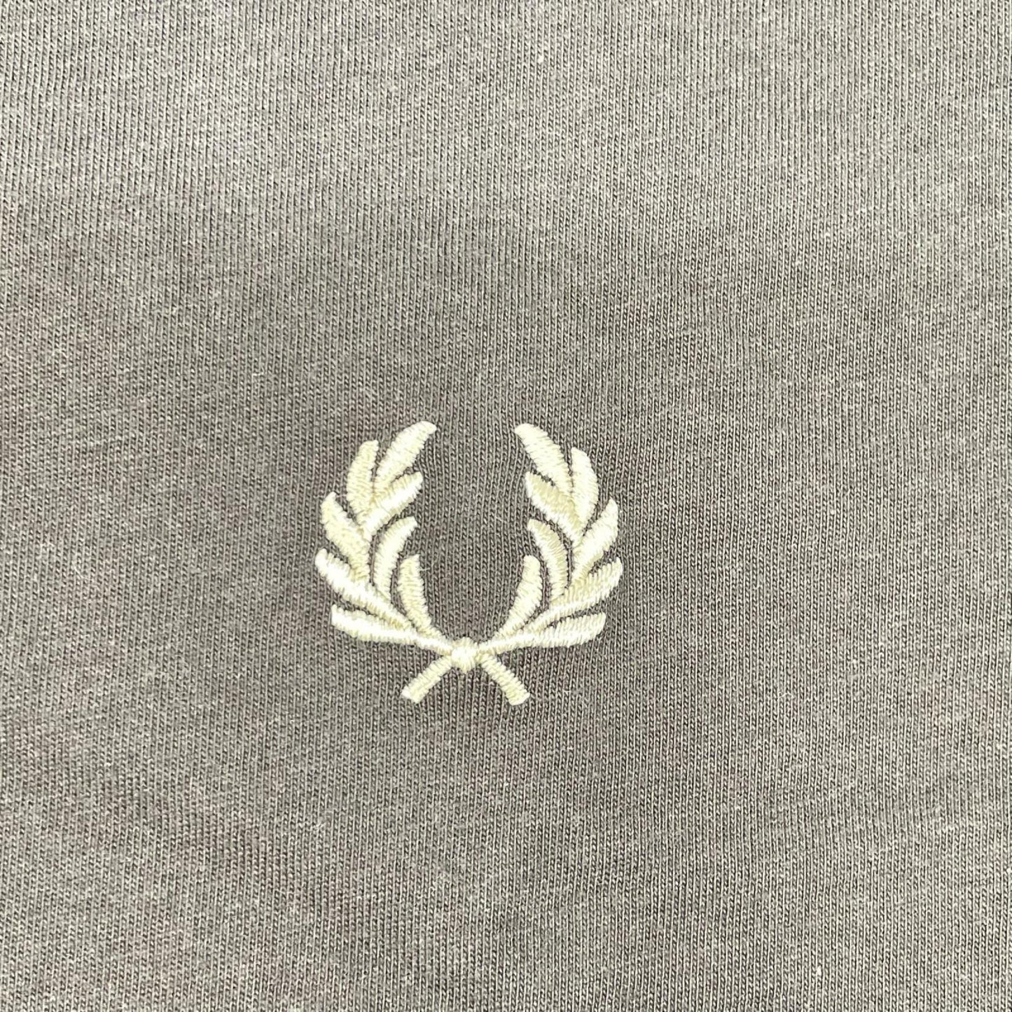 FRED PERRY フレッドペリー M1588 グレー Twin Tipped T-Shirt トップス