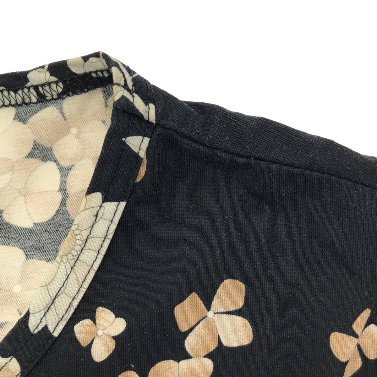 LEONARDSPORT レオナールスポーツ 0558637 ブラック 花柄 半袖Tシャツ トップス