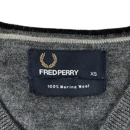 FRED PERRY フレッドペリー K7210 メリノウール100 グレー Vネックニットトップス トップス