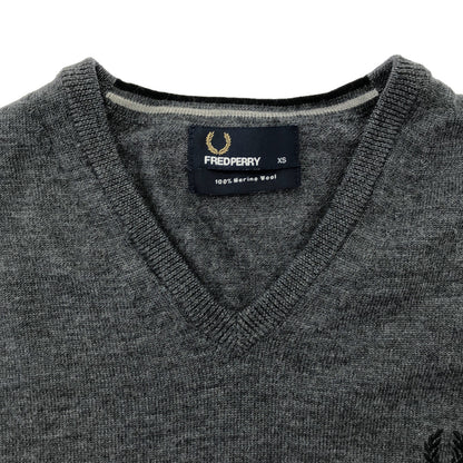 FRED PERRY フレッドペリー K7210 メリノウール100 グレー Vネックニットトップス トップス