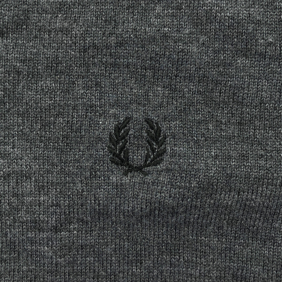 FRED PERRY フレッドペリー K7210 メリノウール100 グレー Vネックニットトップス トップス