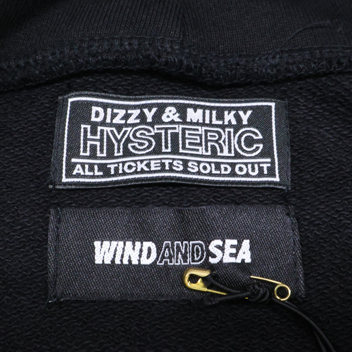 WIND AND SEA ウィンダンシ― ｘHYSTERIC GLAMOUR【新品】WDS-C-HYS-23-AP-Q1-15 VARSITY HOODIE バーシティ プルオーバー パーカー トップス