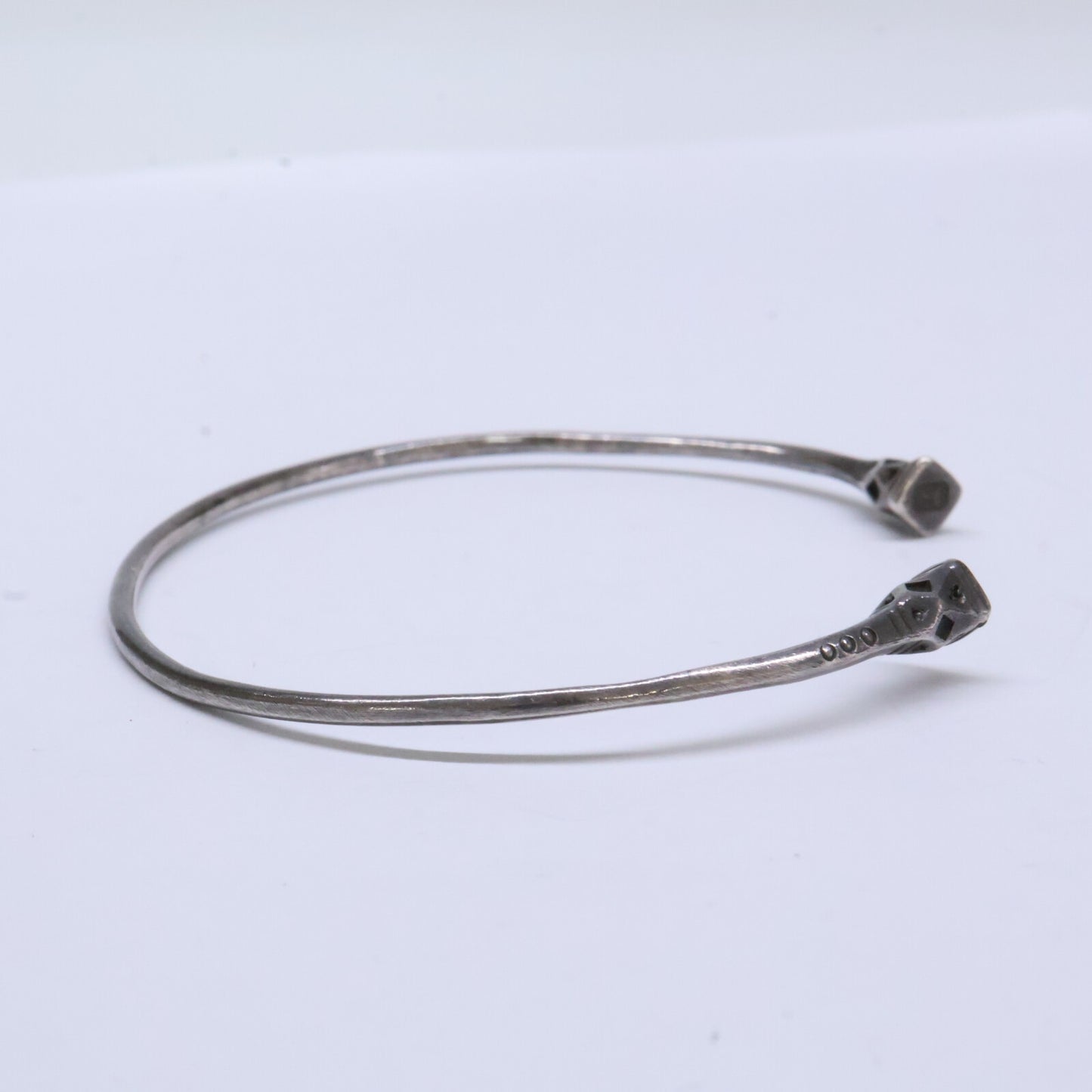 TUAREG SILVER JEWELRY トゥアレグシルバージュエリー ナロー バングル
