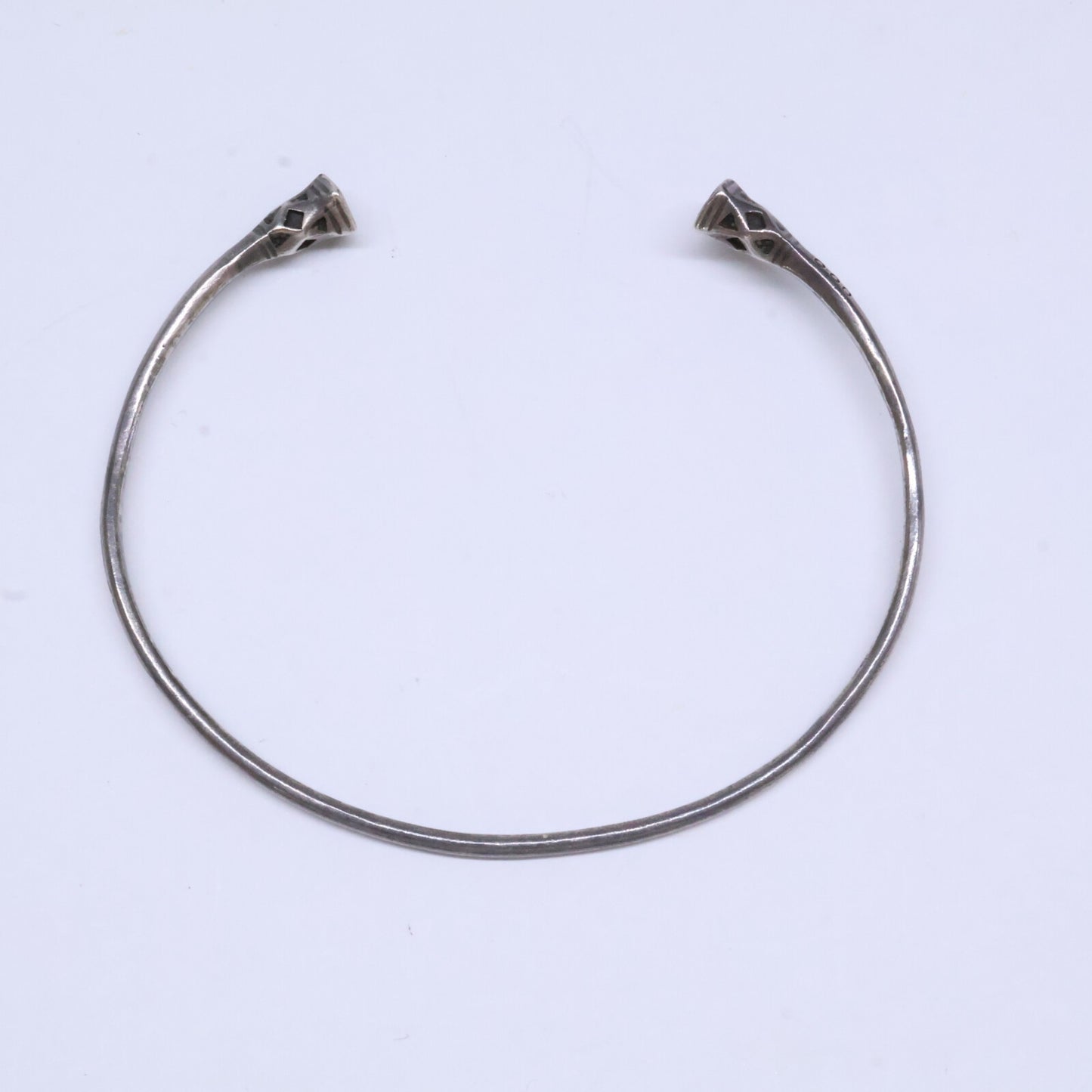 TUAREG SILVER JEWELRY トゥアレグシルバージュエリー ナロー バングル