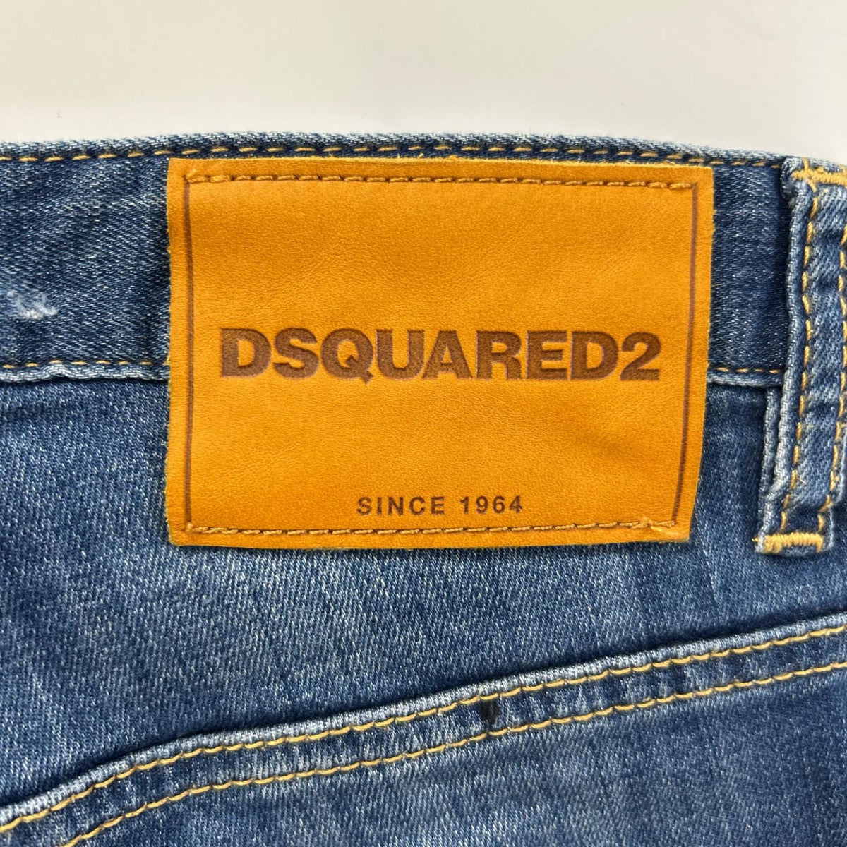 DSQUARED2 ディースクエアード S74LB0446 インディゴ ボタンフライ デニムパンツ ボトムス