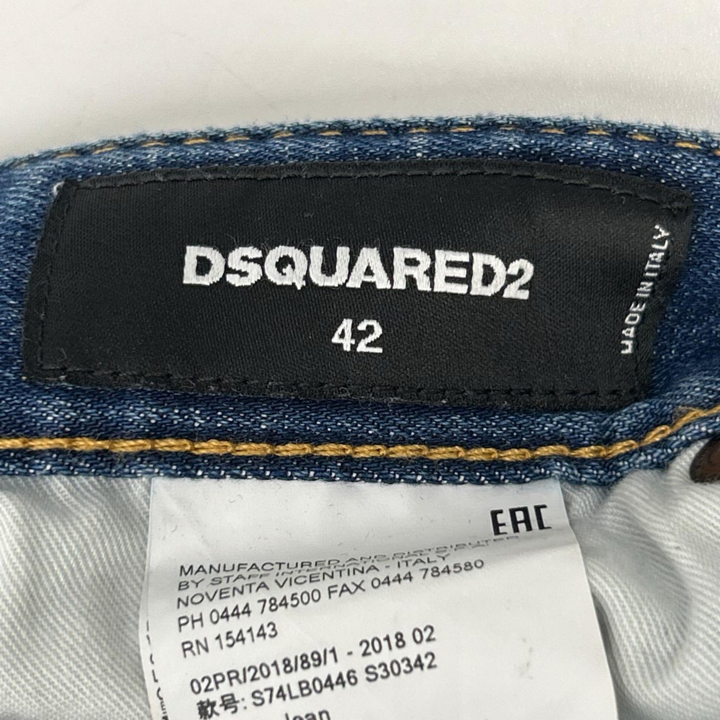 DSQUARED2 ディースクエアード S74LB0446 インディゴ ボタンフライ デニムパンツ ボトムス