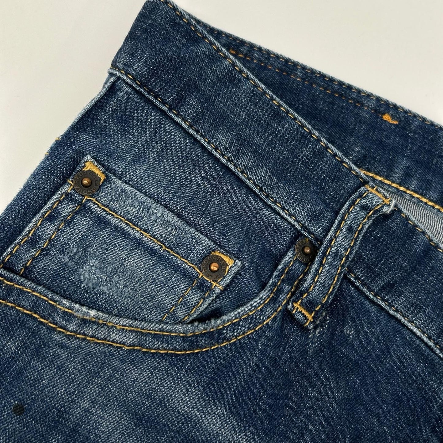 DSQUARED2 ディースクエアード S74LB0446 インディゴ ボタンフライ デニムパンツ ボトムス