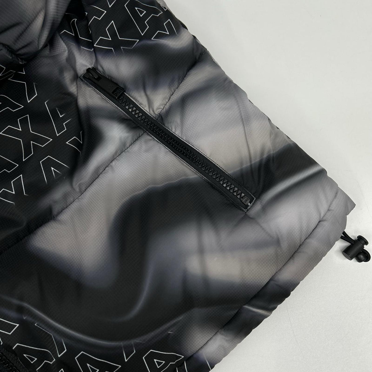 ARMANI EXCHANGE アルマーニエクスチェンジ ブラック 総柄 マルチWAY ダウンジャケット ジャケット