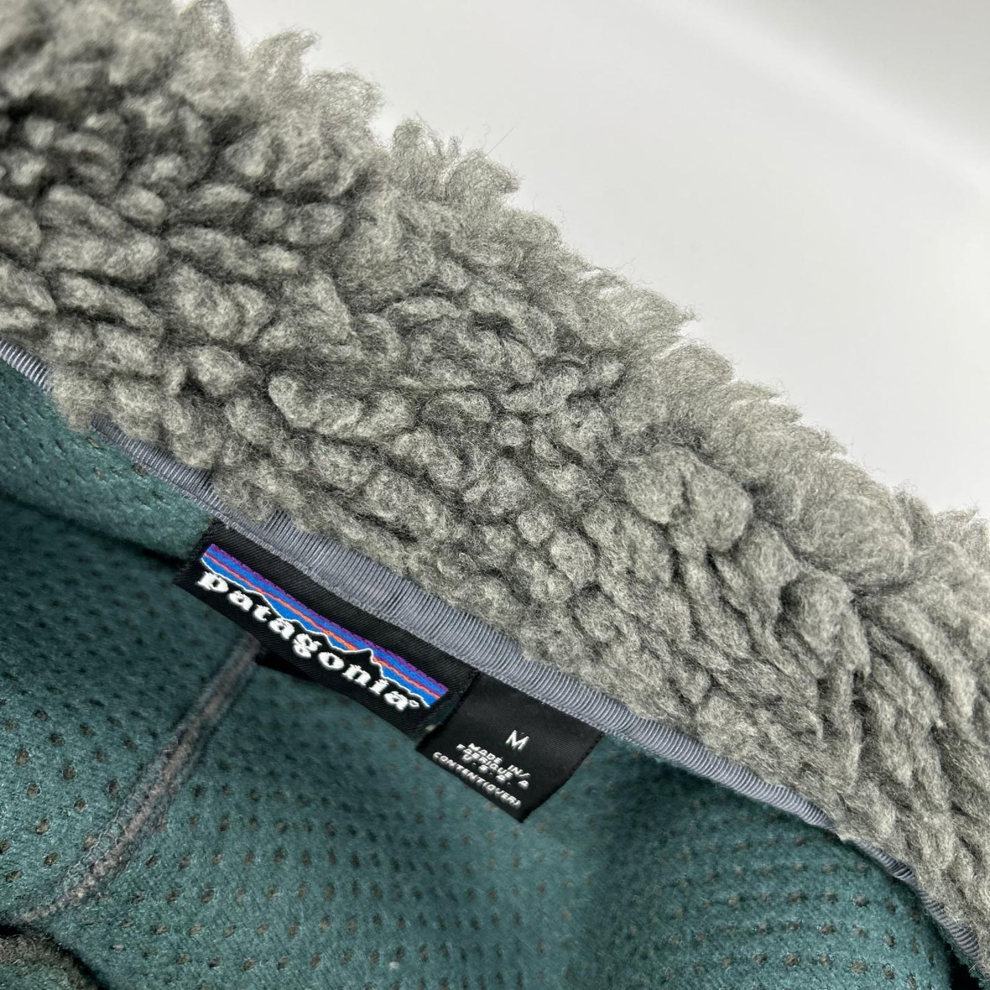 Patagonia パタゴニア 02年製 23024 グレー USA製 クラシックレトロカーディガン トップス