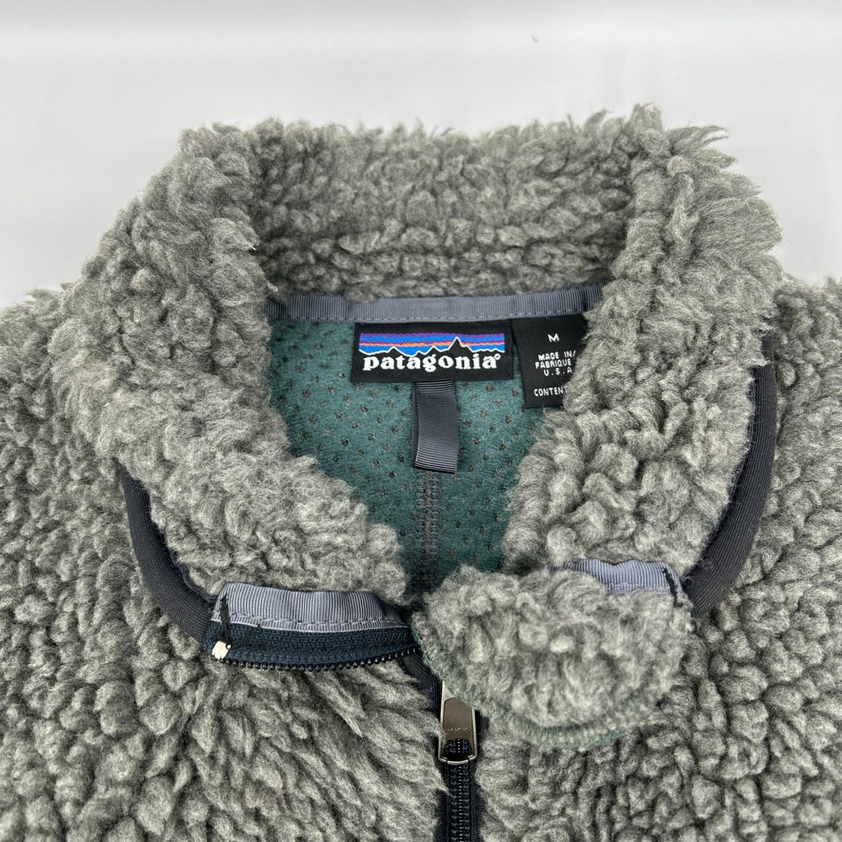 Patagonia パタゴニア 02年製 23024 グレー USA製 クラシックレトロカーディガン トップス