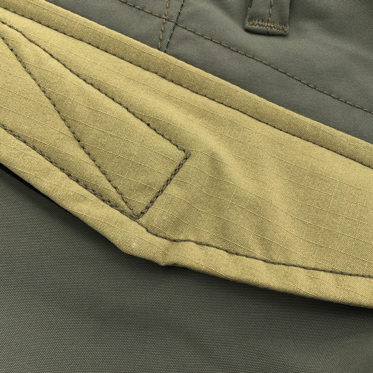 G-STAR RAW ジースターロゥ カーキ ROVIC LOOSE PM SHORT カーゴ ハーフパンツ ボトムス