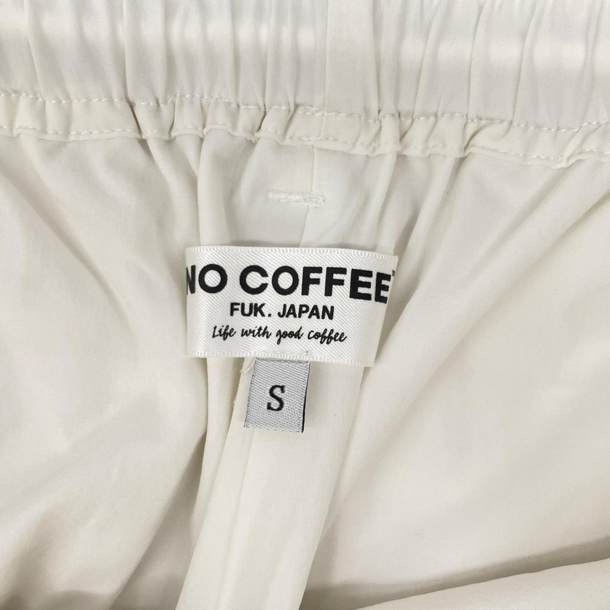 NO COFFEE ノーコーヒー ホワイト NO GOLFプリント ハーフパンツ ボトムス