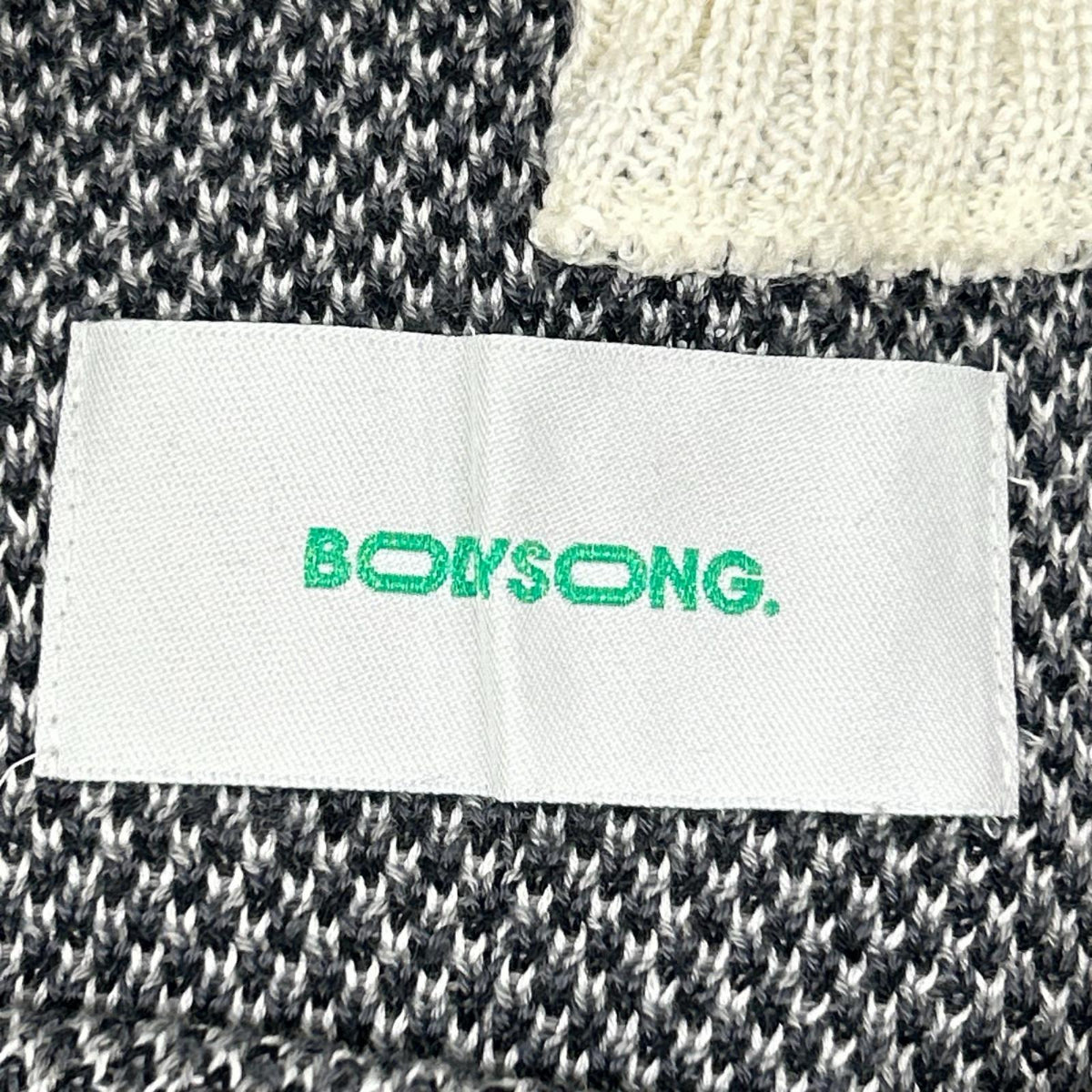 ボディソング BODYSONG グレー 総柄 ノースリーブニットベスト ベスト