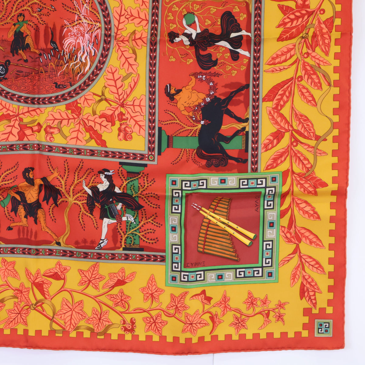 HERMES エルメス 【美品】MUSIQUE DES DIEUX 神々の音楽 シルク カレ90 スカーフ